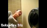 Video Bokep Hot Naughty hottie fingering in toilet terbaik