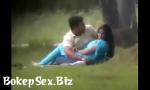 Video Bokep Hot College girl outdoor romance with lover - Indian P terbaru 2018