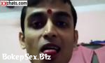 Bokep Sex Indian shemale showing his private parts mastrubat gratis