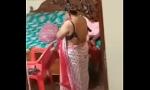 Nonton Film Bokep Neighbor aunty caught while changing saree