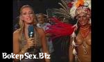 Download Film Bokep Fabiana Andrade - Entrevista No Carnaval mp4