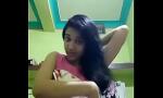 Video Bokep Beautiful Indian college girl showing her body hot