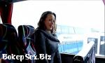 Video Bokep Hot di bus pameran cutecam mp4