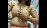 Video Bokep Indian aunty self showing body terbaik