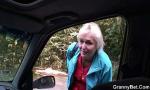 Vidio Bokep Old granny is picked up from road and fucked 2020