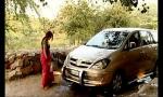 Nonton Video Bokep Indian bhabhi outdoor car wash displaying deep cle terbaik
