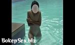 Video sex new Swimsuit gives away her cameltoe Mp4 - BokepSex.biz