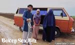 Hot Sex Pria Arab menjual putrinya sendiri gratis