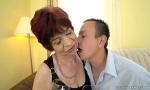 Vidio Bokep Granny enjoys to e on a young dick terbaru