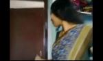 Vidio Bokep Indian Hot Horny desi aunty takes her saree off an 3gp online