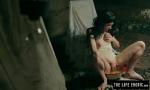 Bokep HD Horny milf shaves and squirts toasm while held cap terbaik