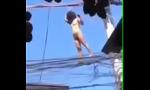 Nonton Bokep eo viral de mujer en público trepando desnuda par terbaru