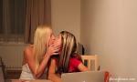 Video Bokep We kissing on my kitchen terbaru