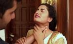 Bokep HD Very beautiful indian aunty strangled with bare ha hot