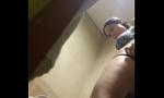 Video Bokep Terbaru Hermana espiada en él baño hot