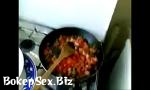 Download Bokep Desi bhabhi sucking while cooking mp4