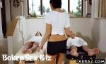 Vidio Bokep MILF masse gives couple an unettable massage a tri