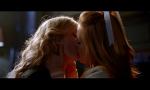 Bokep Terbaru Bella Thorne kissing Samara Weaving - The Babysitt terbaik