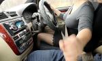 Nonton Video Bokep Extreme and risky handjob while driving car ! gratis