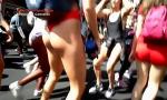 Nonton Bokep Touch her ass in marathon mp4