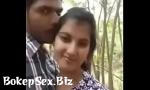 Download Video Bokep Hot Kissing Desi Couple