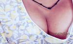 Video Bokep Hot desi sister show cleavage to stepbrothers 2020