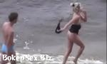 Streaming Bokep Couple humping at a secluded beach online