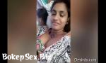 Video Bokep Hot Desi Girl Cleavage Show During eo Call terbaru