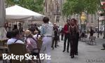 Vidio XXX Lezdom in public for Spanish hottie hot