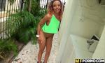 Nonton Video Bokep Alea Love is a super horny beach latina 2 gratis