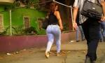 Video Bokep Terbaru Culona madurita en la calle hot