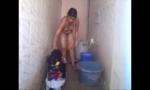 Video Bokep Terbaru Bangalore madhu aunty washing cloth part 2 online