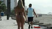 Bokep Hot Mirella Mansur se Exibe na Praia 3gp