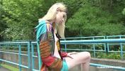 Nonton Video Bokep Teen Fingering in the Park While Listening to Music mp4