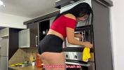 Download vidio Bokep My Beautiful Stepmom Cleaning in Shorts and her Huge Ass is seen very Sexy terbaik