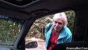 Bokep HD 70 years old granny gets banged roadside hot