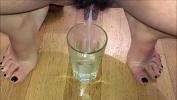 Video Bokep Bushy cunt mature pissing and srinking her own pee terbaru