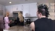 Bokep Guy drilling two sexy blonde chicks in the kitchen terbaru 2022