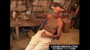 Bokep 2022 Scopatina nell apos officina dello zio mp4