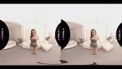 Video Bokep 4K VR LA caliente actriz porno Valentina Bianco se desnuda ense ntilde andote su cuerpo y sus pies comma jugando con tu polla y follando contigo en realidad virtual period gratis