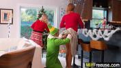 Vidio Bokep Stepmom amp stepdaughter in christmas costumes freeused by stepson terbaik