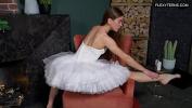 Video Bokep Terbaru Super hot naked ballerina spreading legs 3gp