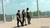 Nonton Film Bokep Alt slave Lola d period in public by mistress Fetish Liza and master John Strong then in a bar banged by strap on and real dick for the crowd 2022