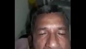 Video Bokep Terbaru Viejo verde mama vajina virtual para seducir a la chica pero con esa mamada cibernetica hace vibrar a quien sea gratis