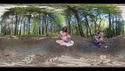 Download Film Bokep Tattooed amateur brunette babe from Yanks Turquoise sucking and fucking her toy outdoors in this 360 VR Vid terbaru 2022