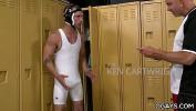 Video Bokep Gay wrestler gets some help from his coach terbaru