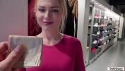 Film Bokep Russian sales attendant sucks dick in the fitting room for a grand terbaru