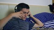 Video Bokep Terbaru Brazzers Teens Like It Big The Scoundrel Ruins A Sleepover 3gp online