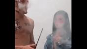 Bokep Fumando com a novinha hot