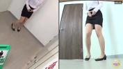 Bokep Hot Pissing in the bathroom almost made terbaru